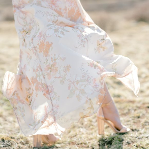 Hope & Ivy draped back maxi dress in peach floral - Picture 11 of 11